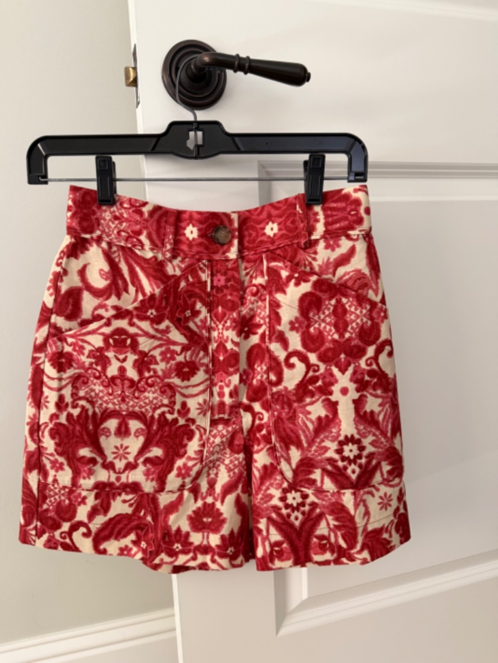 SEZANE Alberello Shorts! Size 34/2. Magda Print. Red & Cream Floral. - Picture 2 of 6